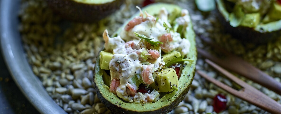 Avocado's gevuld met Grijze garnaalsalade 