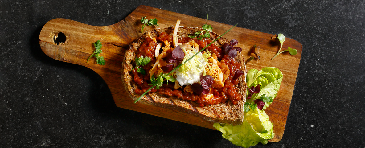 Pulled chicken sandwich
