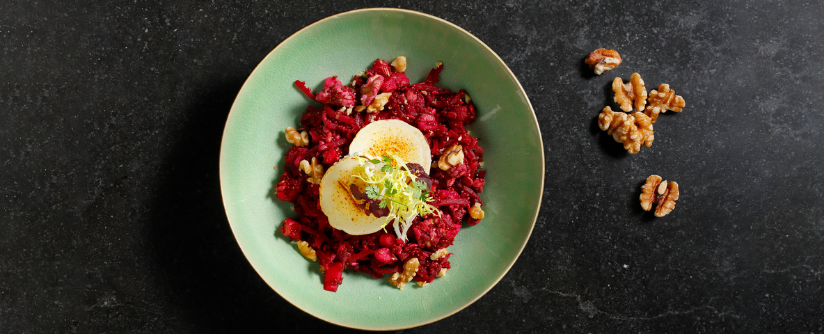 Rode bieten salade met geitenkaas