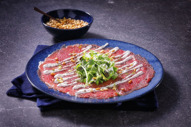 Carpaccio met truffelsaus