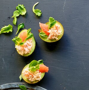 Aperitiefhapje met kingkrabsalade