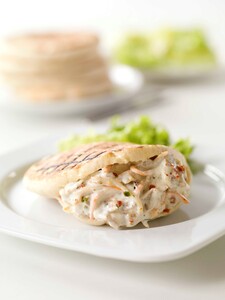 Pitabroodje met kebabsalade