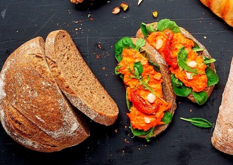 Boterham met toscaanse tonijnsalade